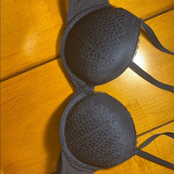 DKNY Sheer Lace Push-Up Bra Sz: 34B - Picture 3 of 7